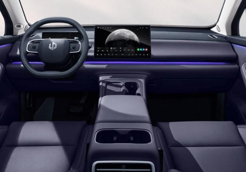 Neu Leapmotor C10 215 PS (158 kW) 2025 Grau SUV