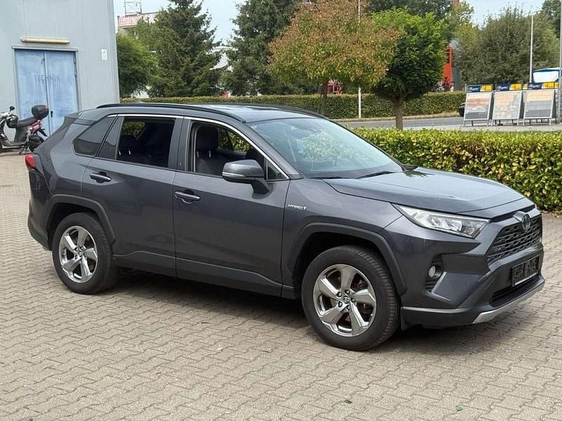 Grau Gebraucht 2022 Toyota RAV4 Hybrid SUV | 22.990 € (Superpreis) - Bild 1/2