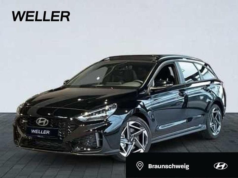 Abyss black (schwarz) Gebraucht 2025 Hyundai i30 N Line Kombi | 26.990 € (Guter Preis) - Bild 1/4