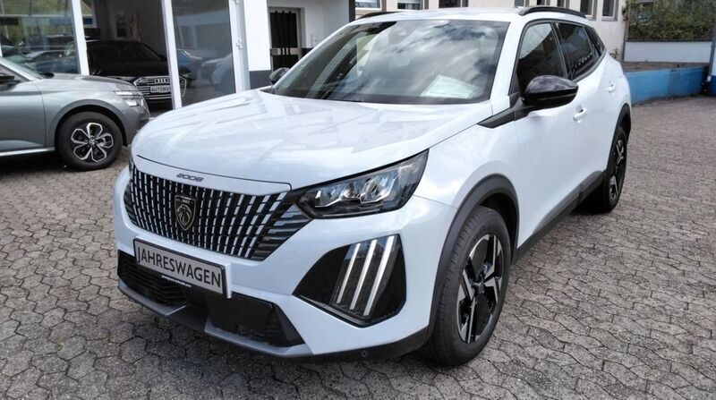 Weiß Gebraucht 2024 Peugeot 2008 Allure SUV | 20.990 € (Fairer Preis) - Bild 1/4