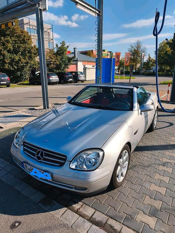 Silber Gebraucht 1999 Mercedes SLK230 Cabrio | 3.300 € (Teuer) - Bild 1/4