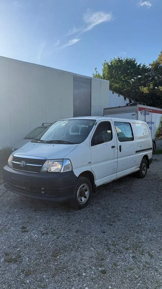 Gebraucht Toyota HiAce 117 PS (86 kW) 2013 Van