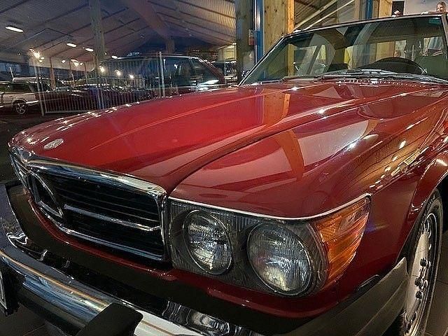 Gebraucht Mercedes 560 226 PS (166 kW) 1987 Rot Cabrio