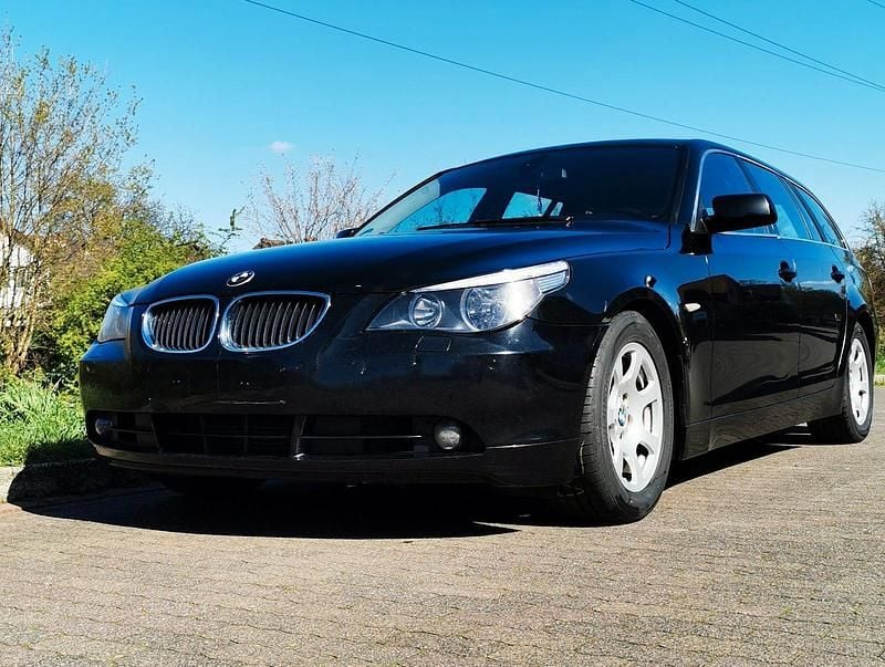 Gebraucht BMW 525 177 PS (130 kW) 2005 Schwarz Kombi