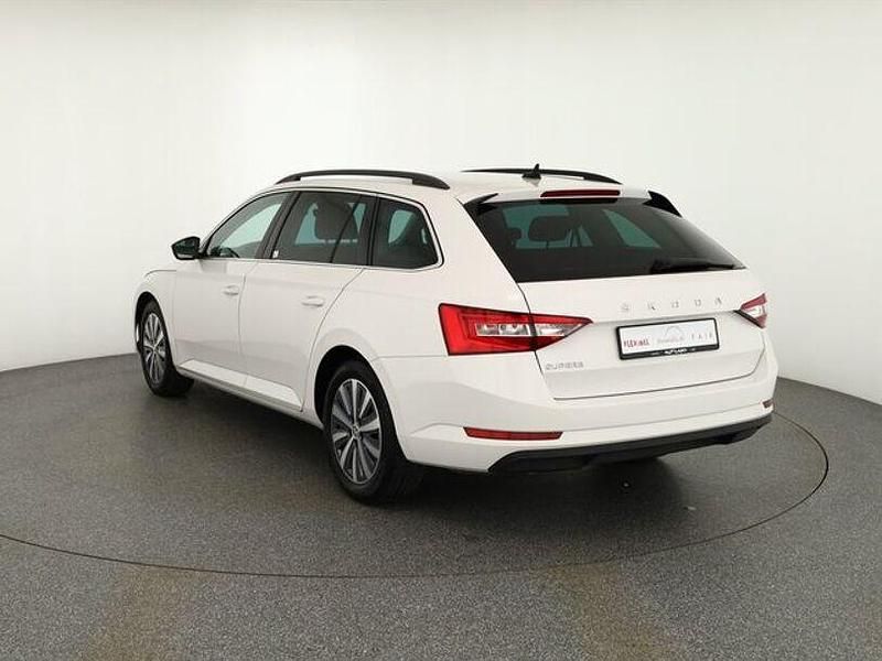Gebraucht Skoda Superb 200 PS (147 kW) 2021 Weiß Kombi