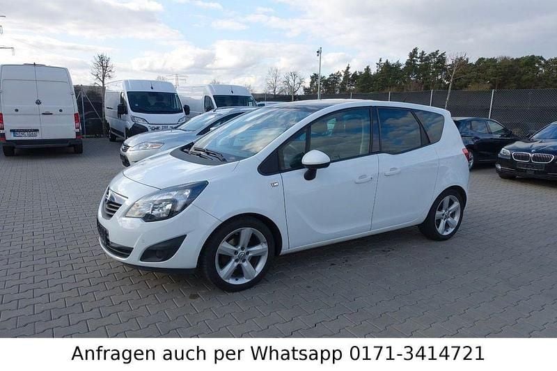 Gebraucht Opel Meriva Design Edition 120 PS (88 kW) 2011 Weiß Van / Kleinbus