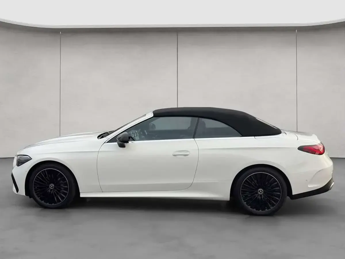 Gebraucht Mercedes CLE200 AMG 204 PS (150 kW) 2026 Weiß Cabrio