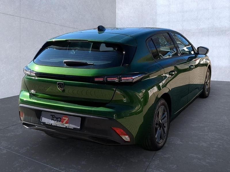 Gebraucht Peugeot 308 Active 131 PS (96 kW) 2024 Other Limousine