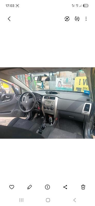 Gebraucht Suzuki Liana 106 PS (77 kW) 2005 Grau Limousine