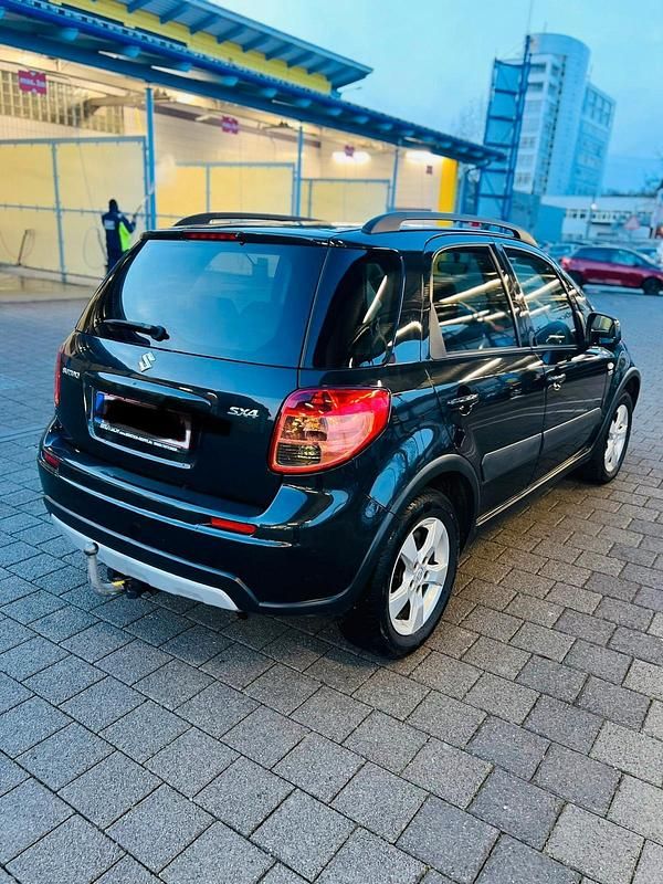 Gebraucht Suzuki SX4 135 PS (99 kW) 2010 Schwarz SUV