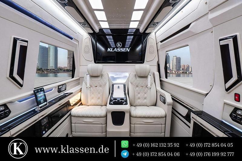 Schwarz Neu 2024 Mercedes Sprinter Luxury Van | 386.750 € - Bild 1/4
