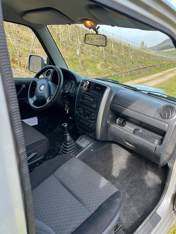 Gebraucht Suzuki Jimny 86 PS (63 kW) 2007 Silber SUV