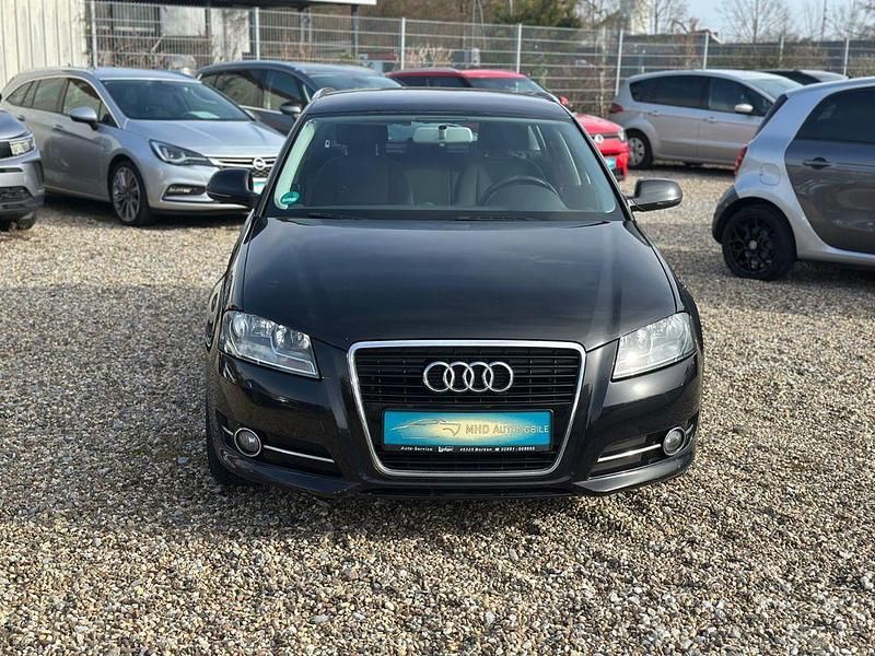 Gebraucht Audi A3 Attraction 125 PS (91 kW) 2012 Schwarz Kleinwagen