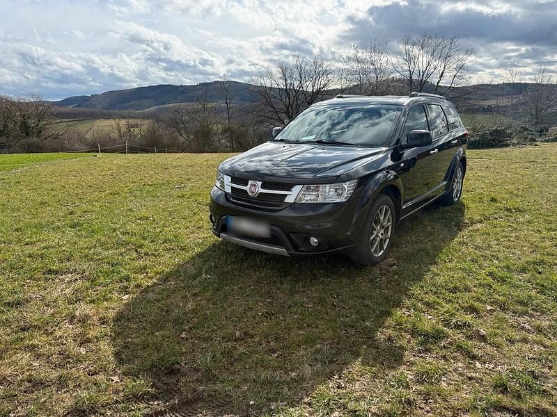 Gebraucht Fiat Freemont 176 PS (129 kW) 2013 Schwarz SUV