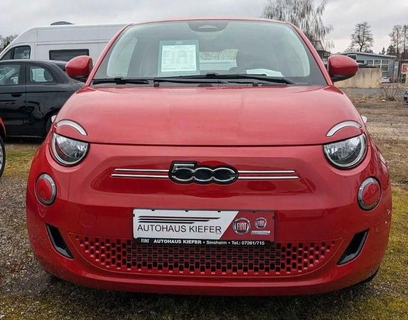 Gebraucht Fiat 500e 69 kW (95 PS) 2025 Rot Kleinwagen