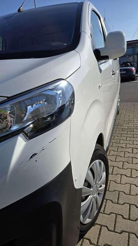 Gebraucht Peugeot Expert 163 PS (119 kW) 2017 Van