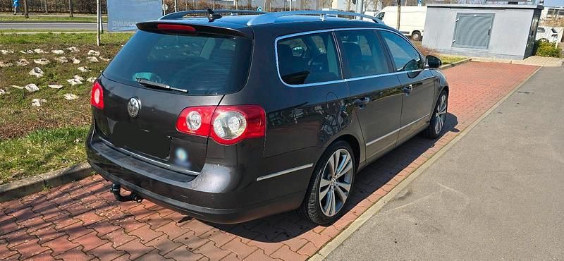 Gebraucht VW Passat 170 PS (125 kW) 2008 Braun Kombi