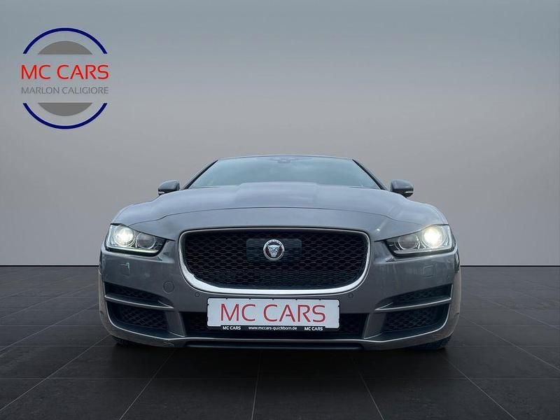 Gebraucht Jaguar XE Prestige 179 PS (131 kW) 2017 Grau Limousine