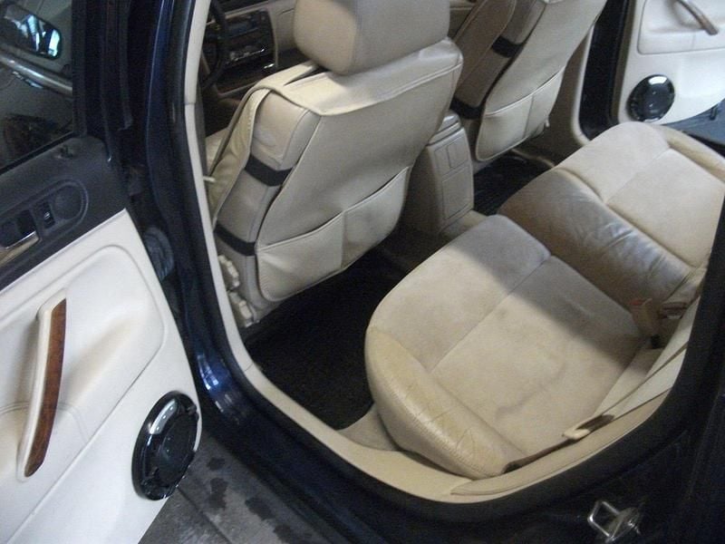 Gebraucht VW Passat 131 PS (96 kW) 2001 Blau Kombi