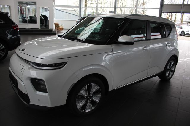 Weiß Gebraucht 2020 Kia Soul EV Spirit SUV | 21.490 € (Etwas zu teuer) - Bild 1/4
