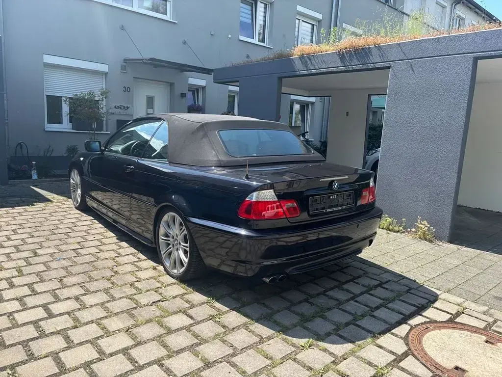 Gebraucht BMW 330 Cabriolet Performance 231 PS (169 kW) 2004 Schwarz Cabrio