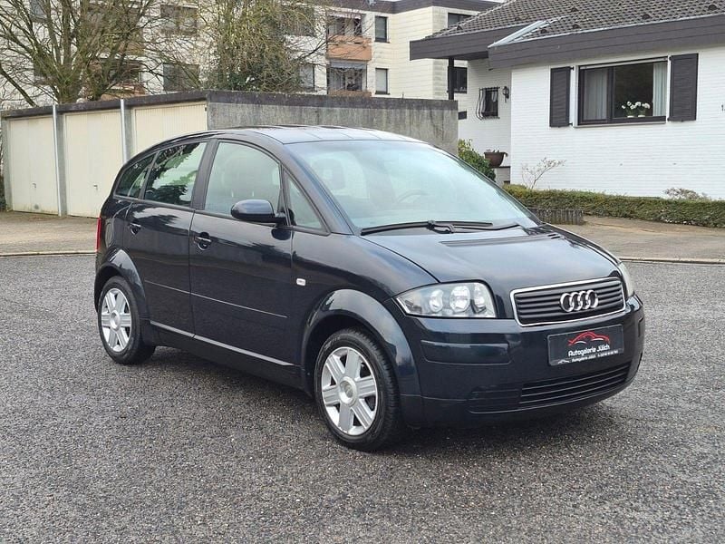 Usata Audi A2 75 CV (55 kW) 2004 Blu Utilitaria