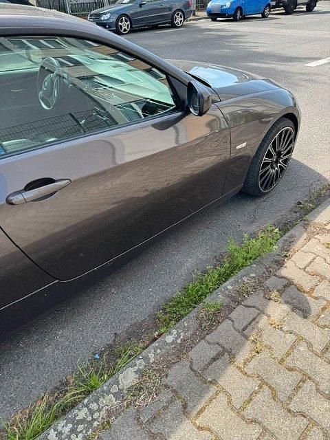 Second-hand BMW 320 170 CP (125 kW) 2011 Maro Coupe