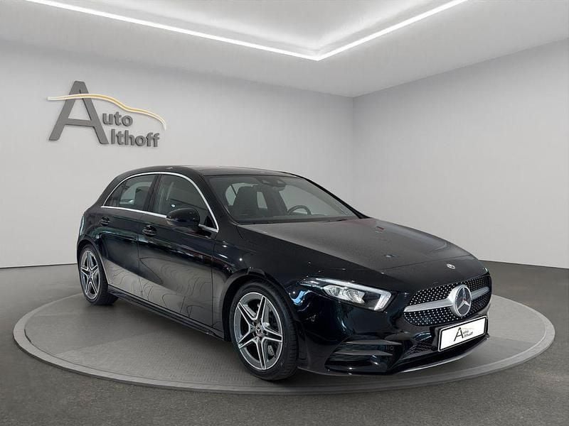 Schwarz Gebraucht 2018 Mercedes A250 AMG line Limousine | 26.999 € (Fairer Preis) - Bild 1/4