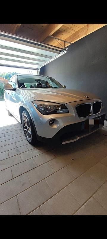 Silber Gebraucht 2011 BMW X1 SUV | 4.000 € (Superpreis) - Bild 1/4