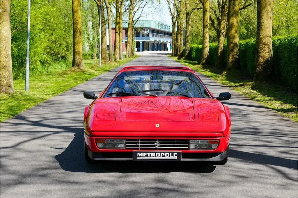 Gebraucht Ferrari 328 271 PS (199 kW) 1988 Rot Cabrio