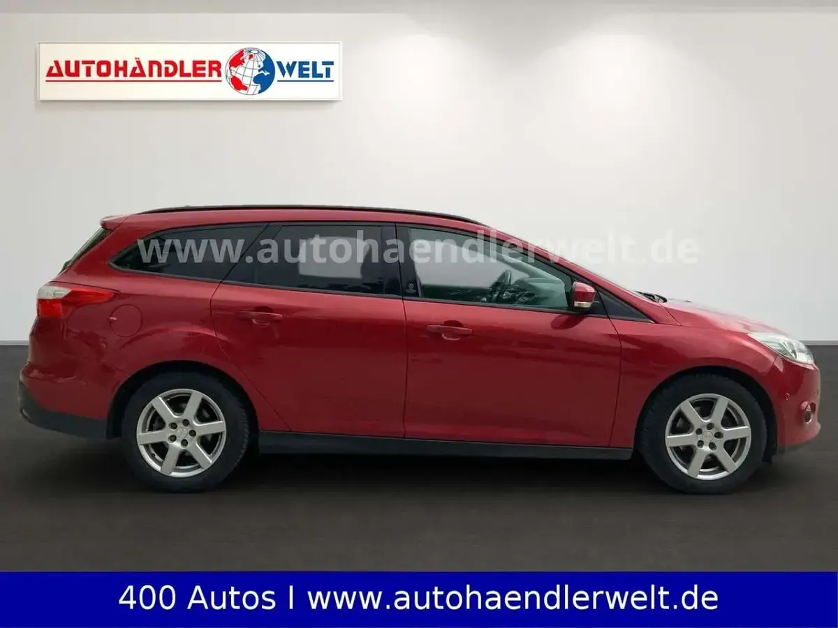 Gebraucht Ford Focus 125 PS (91 kW) 2013 Rot Kombi