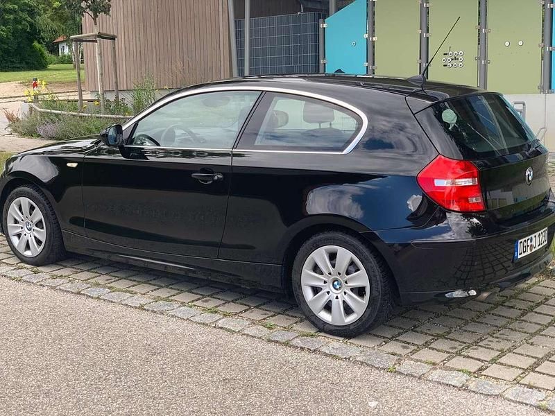 Gebraucht BMW 116 116 PS (85 kW) 2010 Kleinwagen