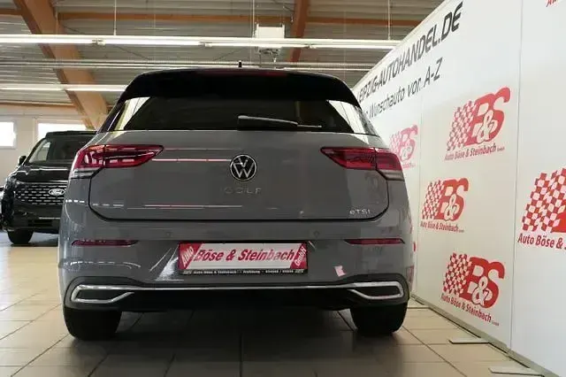 Gebraucht VW Golf VIII Move 150 PS (110 kW) 2023 Grau Limousine