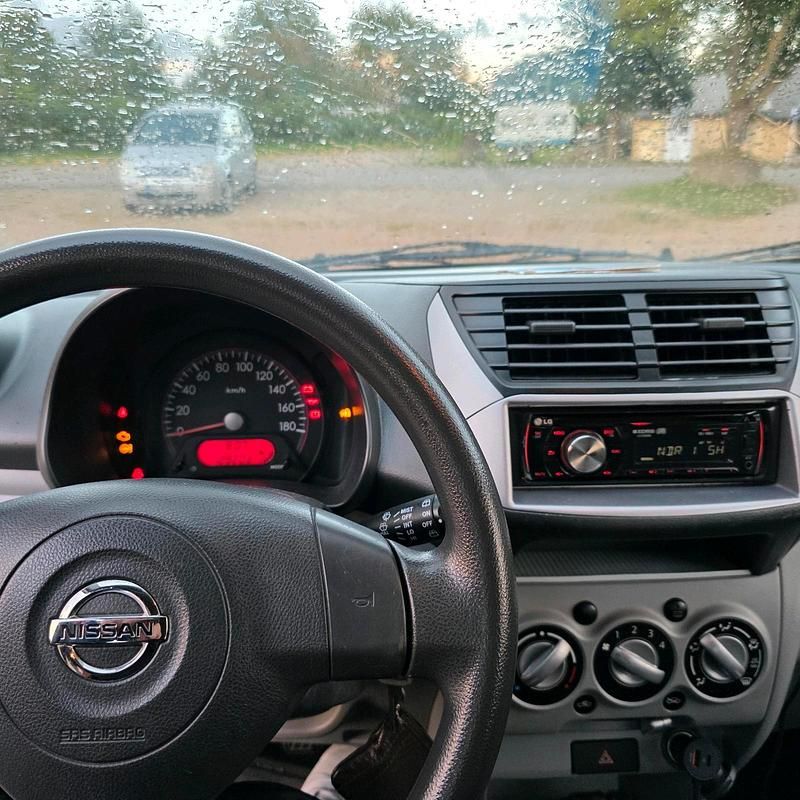 Rot Gebraucht 2010 Nissan Pixo Kleinwagen | 2.500 € (Fairer Preis) - Bild 1/4