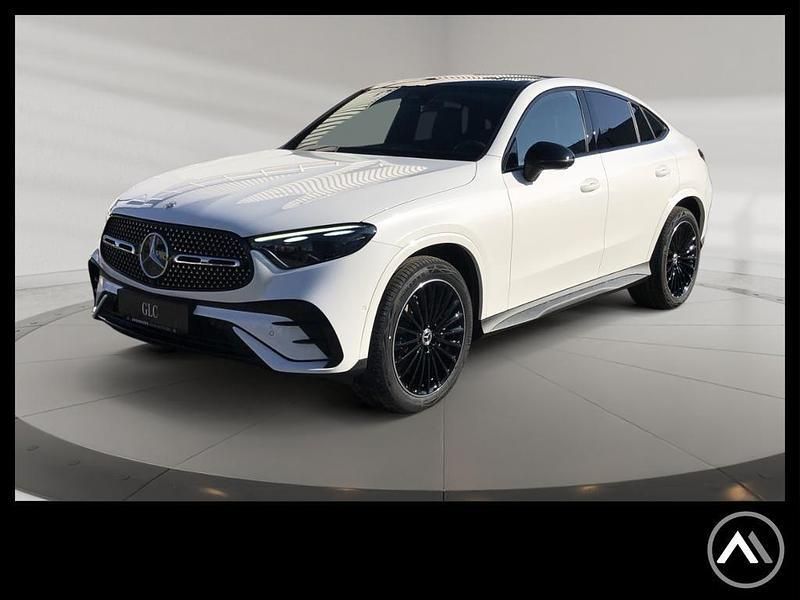 Weiß manufaktur lack manufaktu Gebraucht 2025 Mercedes GLC220 AMG Coupé | 66.789 € (Superpreis) - Bild 1/4