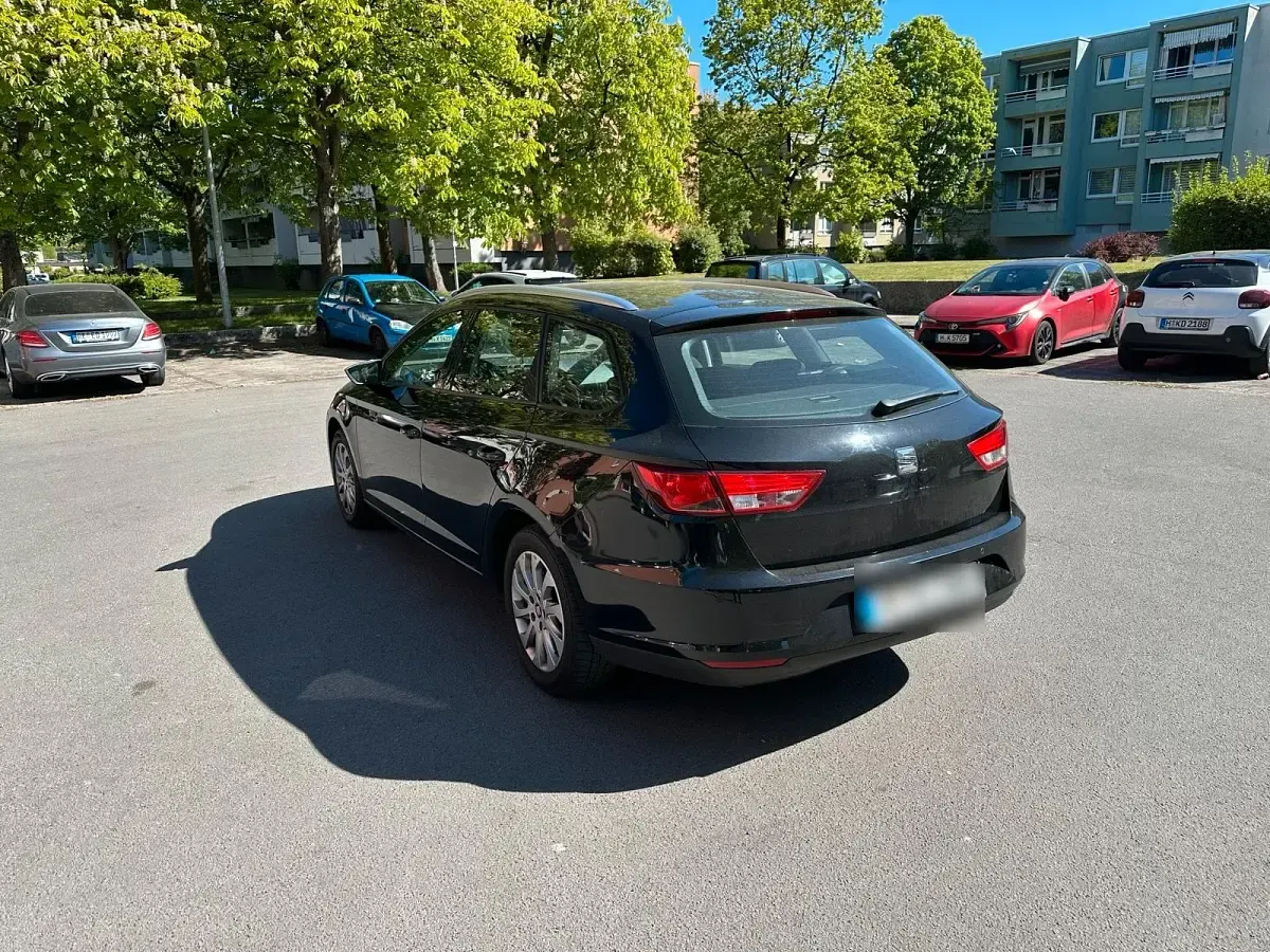 Second-hand Seat Leon ST 110 CP (80 kW) 2016 Negru Break