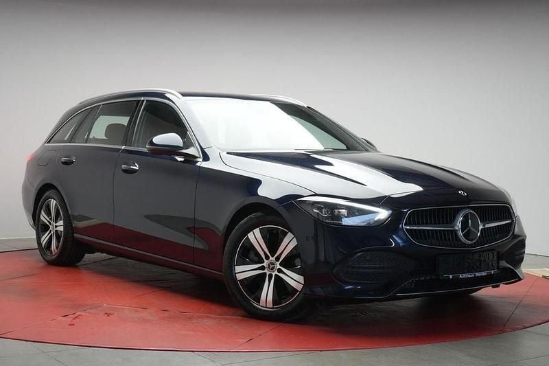 Blau Gebraucht 2022 Mercedes C300 Avantgarde Limousine | 28.490 € (Superpreis) - Bild 1/4