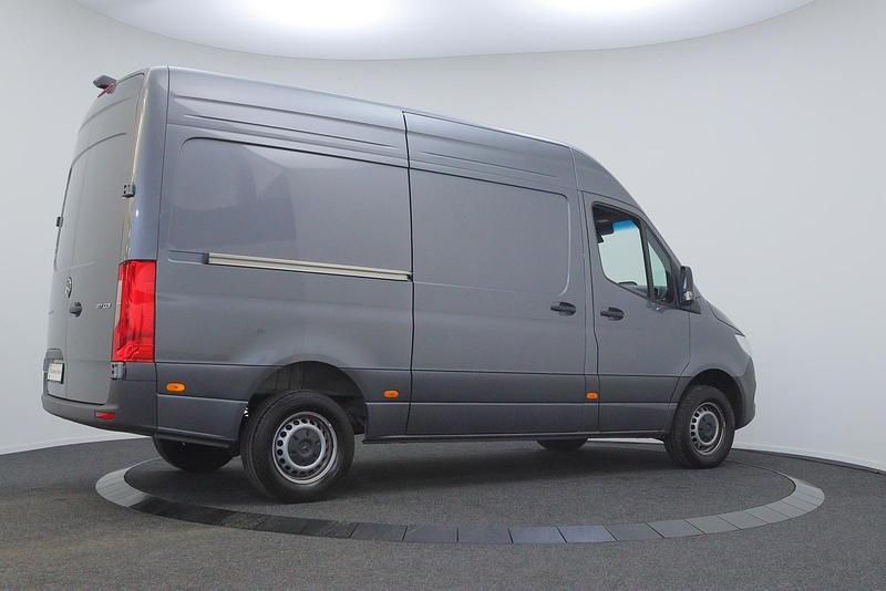 Gebraucht Mercedes Sprinter 170 PS (125 kW) 2024 Metallic Van