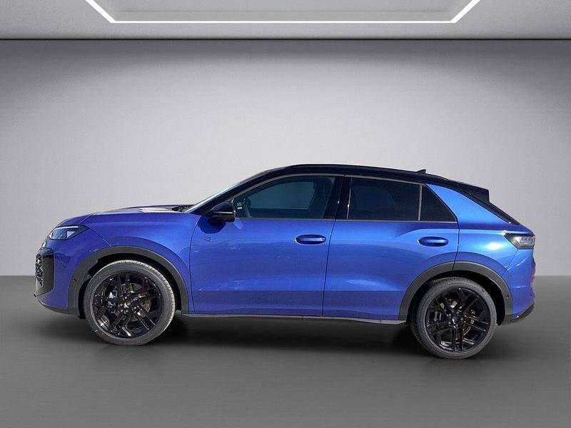 Neu VW T-Roc R-line 150 PS (110 kW) 2026 Blau SUV