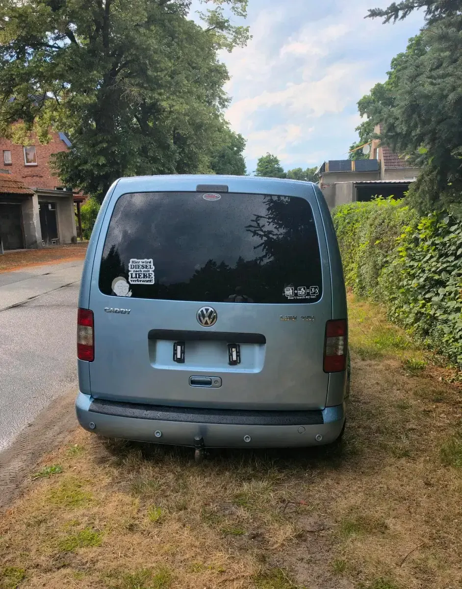Gebraucht VW Caddy Life 105 PS (77 kW) 2008 Silber Van / Kleinbus