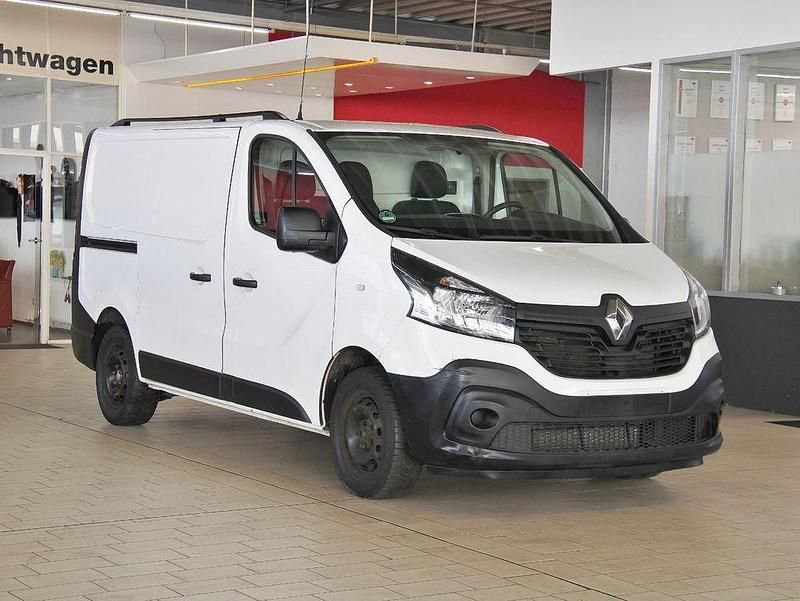 Gebraucht Renault Trafic 120 PS (88 kW) 2016 Weiss Van / Kleinbus