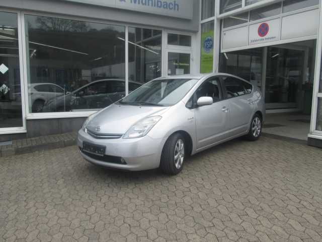 Gebraucht Toyota Prius Executive 78 PS (57 kW) 2006 Silber metallic Kleinwagen