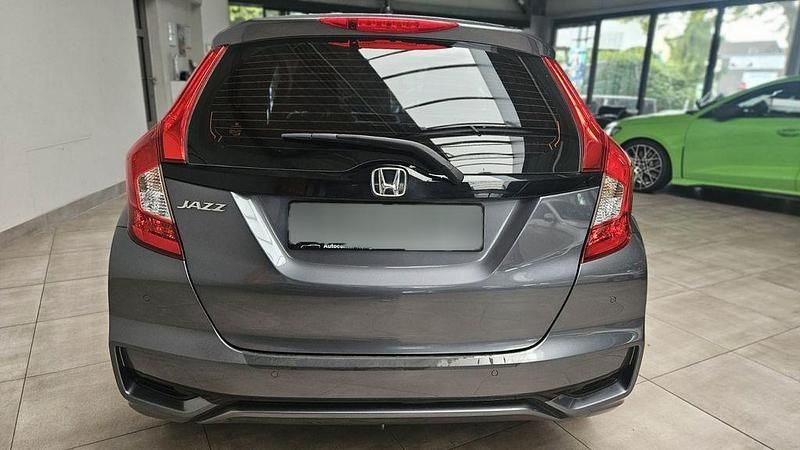 Gebraucht Honda Jazz Comfort 102 PS (75 kW) 2019 Grau metallic Kleinwagen