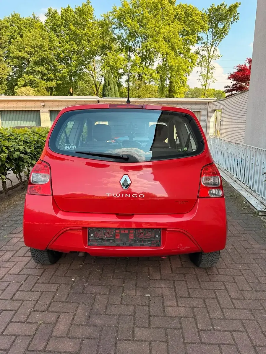 Gebraucht Renault Twingo 64 PS (47 kW) 2008 Rot Kleinwagen