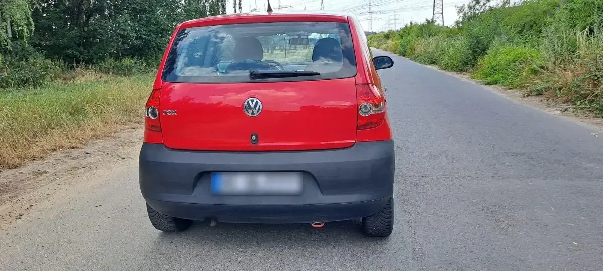 Gebraucht VW Fox 60 PS (44 kW) 2011 Rot Kleinwagen
