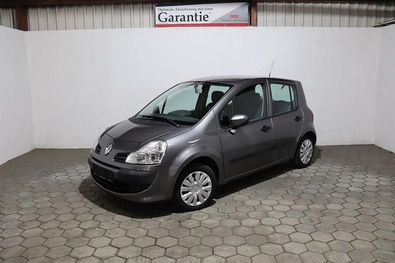 Usado Renault Modus Expression 75 HP (55 kW) 2010 Cinzento Monovolume