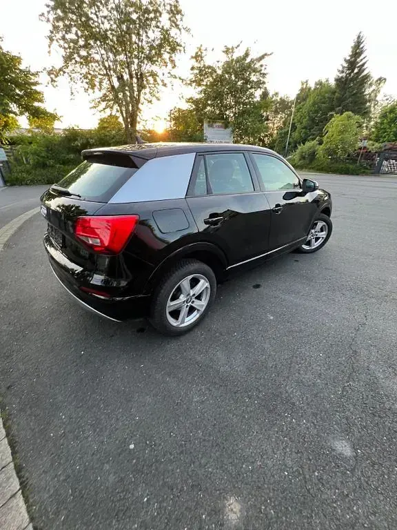 Gebraucht Audi Q2 Sport 150 PS (110 kW) 2019 Schwarz SUV