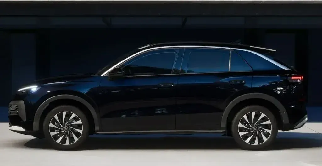 Neu VW T-Roc 116 PS (85 kW) 2026 Schwarz SUV