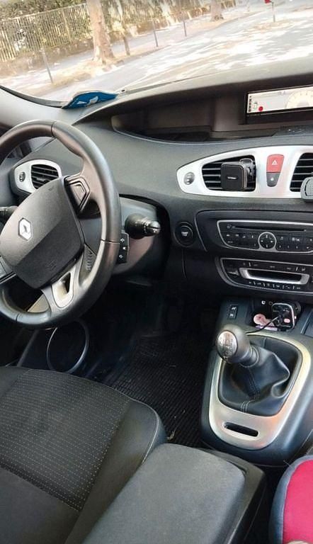 Gebraucht Renault Scénic III Dynamique 110 PS (80 kW) 2010 Beige Van / Kleinbus