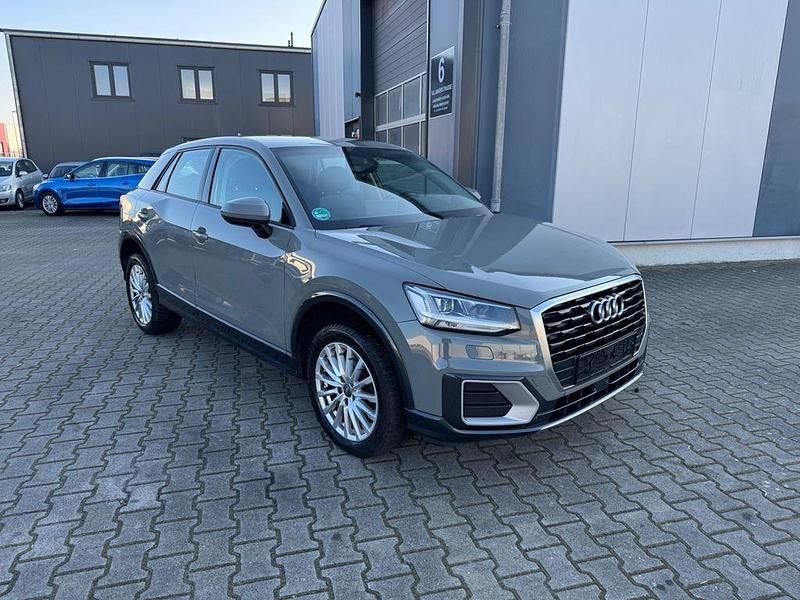 Gebraucht Audi Q2 Comfort 116 PS (85 kW) 2018 Grau SUV